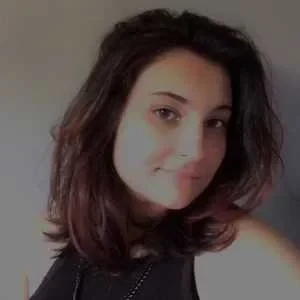 Mélodie, babysitter à Brecy