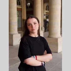 Alyssa, babysitter à L Hay les Roses