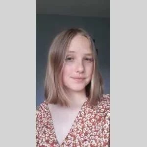 Clémence, babysitter à Saint Amand Villages