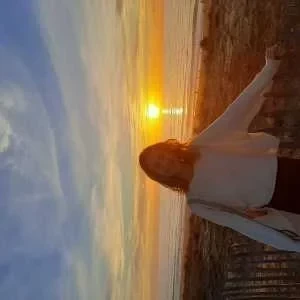 Elina, babysitter à Chatenoy le Royal