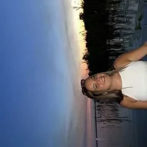 Charlotte, babysitter à Dompierre sur Yon