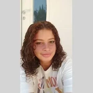 Sheryne , babysitter à Chateauneuf Grasse