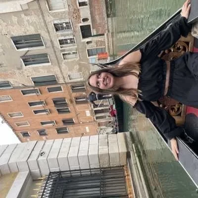 Emer, babysitter à Taverny