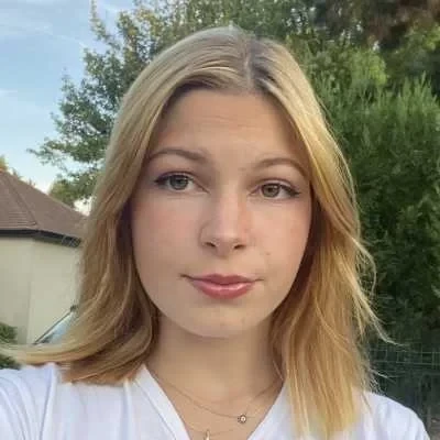 Camille, babysitter à Torcy