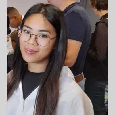 Carla, babysitter à Versailles