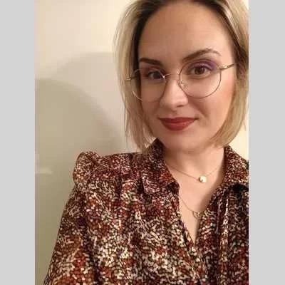 Laura, babysitter à Plouigneau