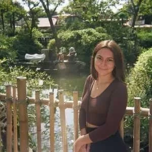 Emma, babysitter à Le Cannet