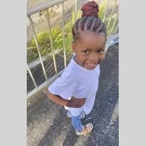 Berline, babysitter à Villiers le Bel