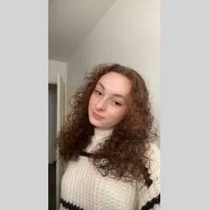 Clara, babysitter à Conches en Ouche