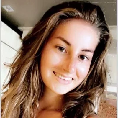 Océane , babysitter à Asnelles