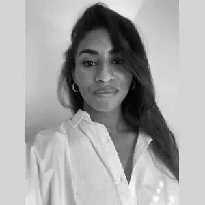 Zahra, babysitter à Saint Perdon