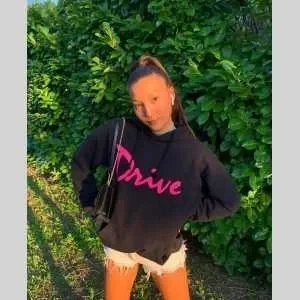 Mia, babysitter à Ventabren