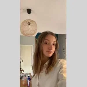 Lexane, babysitter à Ri