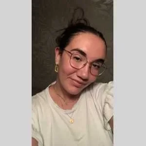 Angèle, babysitter à Tours