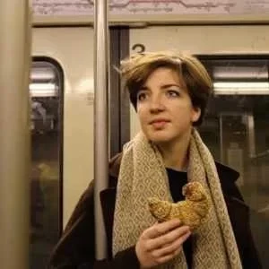 Zoé, babysitter à Paris