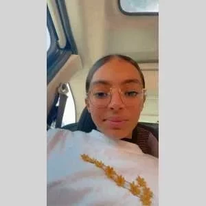 Sarah, babysitter à Mitry Mory