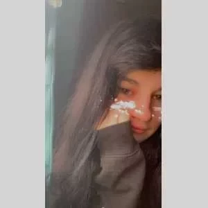 Valentine , babysitter à Saint Leger de Montbrun