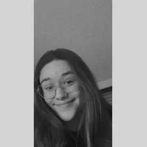 Charline, babysitter à Billere