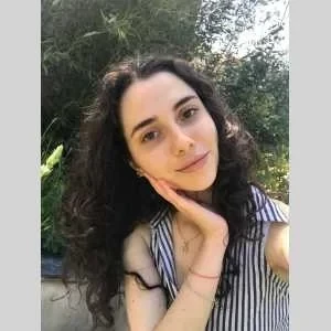 Léa, babysitter à Bordeaux