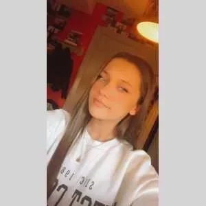 Lea, babysitter à Hautmont