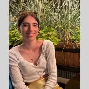 Emma, babysitter à Saint Jean de Vedas