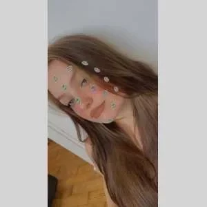 Sephora , babysitter à Puybrun