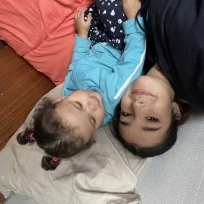 Lea, babysitter à Meudon