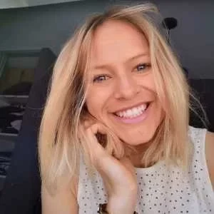 Perrine, babysitter à Thumeries