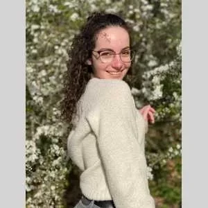 Lorna, babysitter à Launaguet