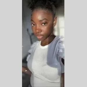 Kany , babysitter à Les Pavillons sous Bois