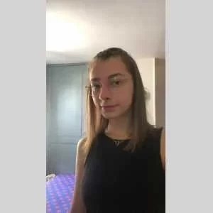 Manon, babysitter à Ferriere la Grande