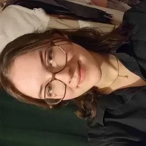 Eva, babysitter à Pennedepie