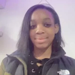 Clarane, babysitter à Arpajon