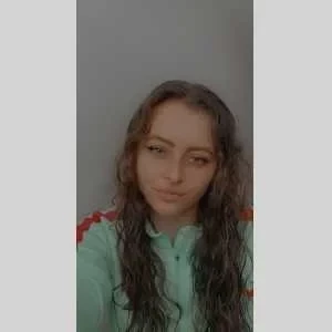 Alicia , babysitter à Sartrouville