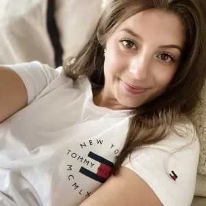 Marie , babysitter à Tours