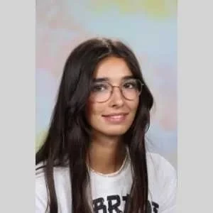 Alexandra, babysitter à Villeneuve le Roi