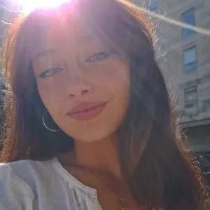 Lou, babysitter à Vence