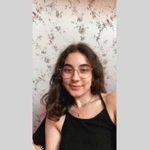 Salomé, babysitter à Tours