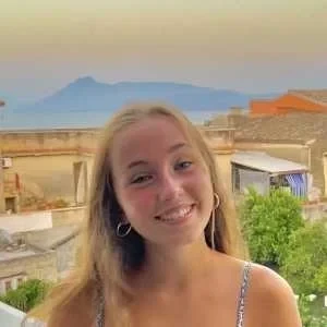 Maëlle, babysitter à Merignac