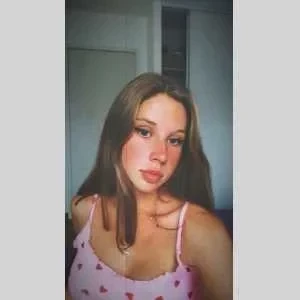 Justine, babysitter à La Rochelle