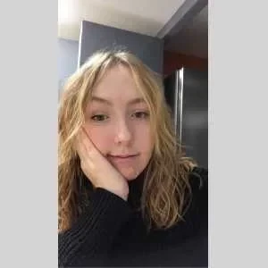 Léna , babysitter à Le Havre