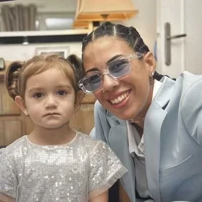 Kenza, babysitter à Villeneuve Loubet