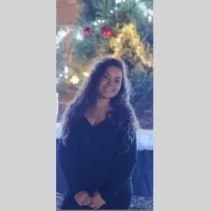 Carla , babysitter à Roquefort