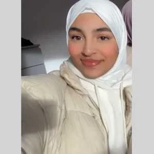 Asmahane, babysitter à Rouen