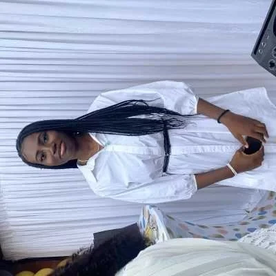 Anaïs, babysitter à Pontault Combault