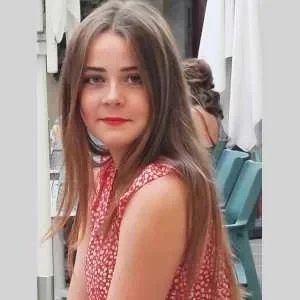 Cassandra, babysitter à Cagnes sur Mer