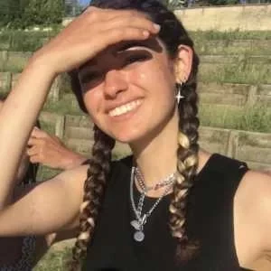 Jade, babysitter à Lognes