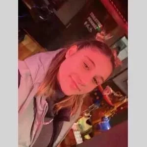 Chloë , babysitter à Montelimar