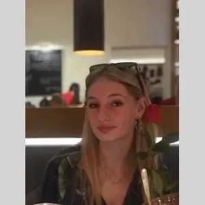 Lilou, babysitter à Menton