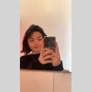 Kytana , babysitter à Gironville